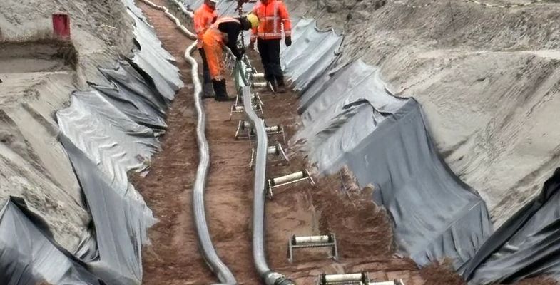 Ijmuiden lägger kabel i markfåra