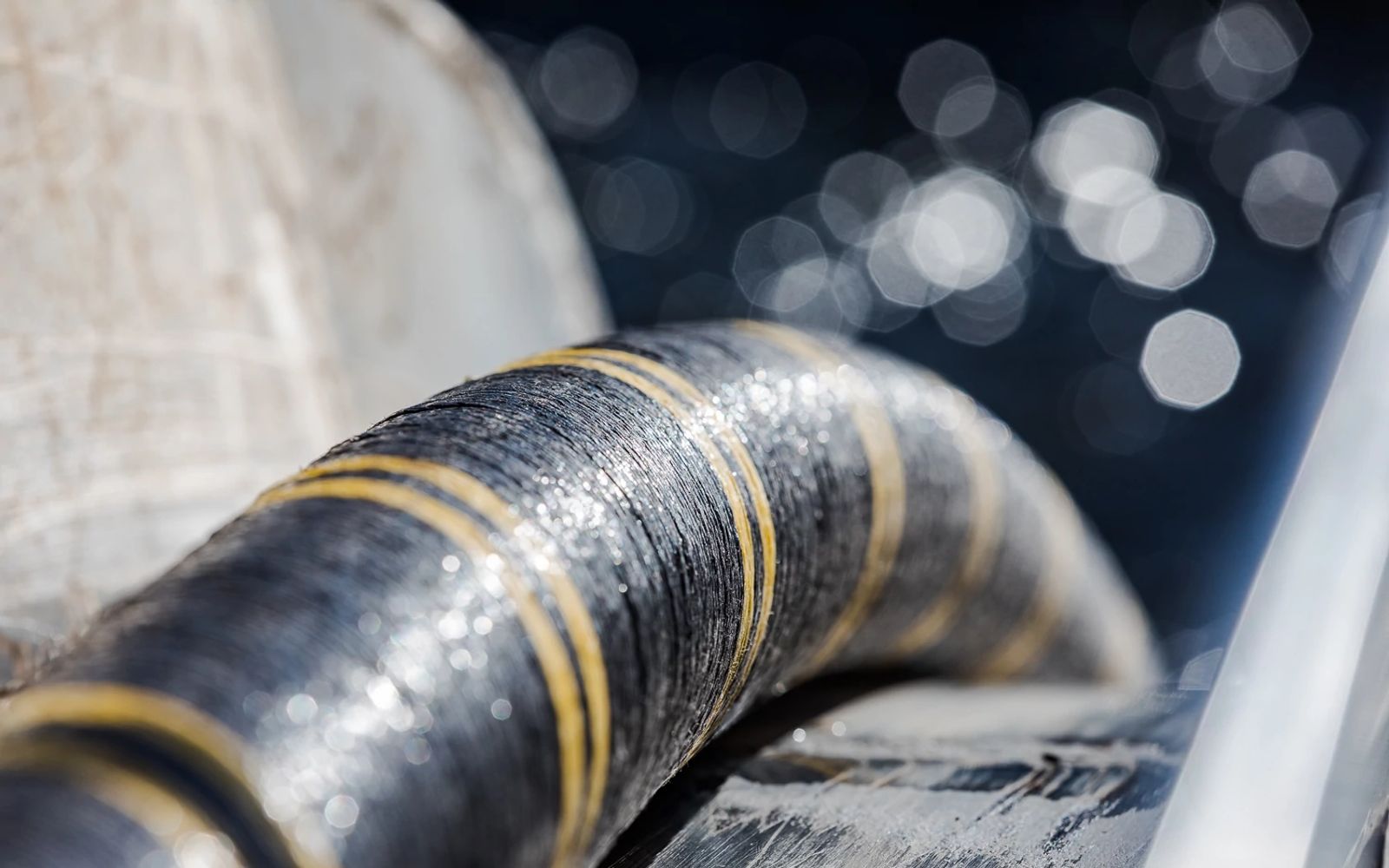 Cable laying offshore cable