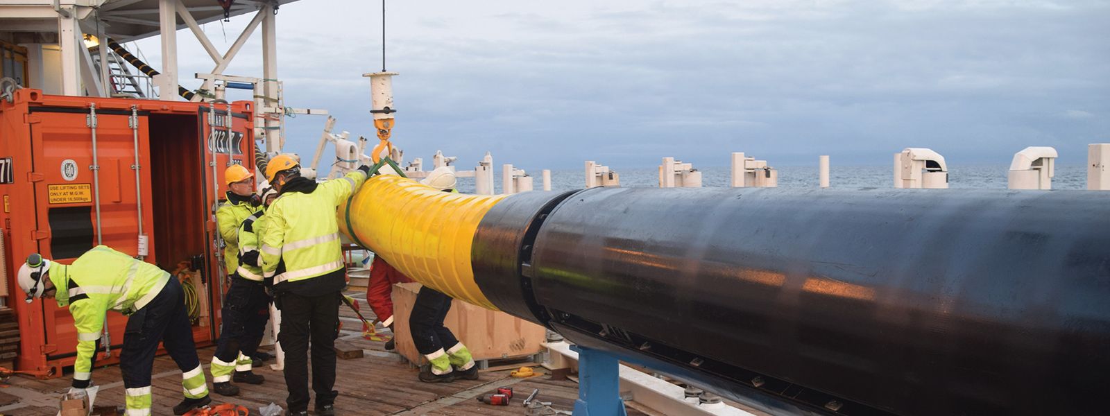 Dynamic high voltage cable installation offshore off the coast in Norway