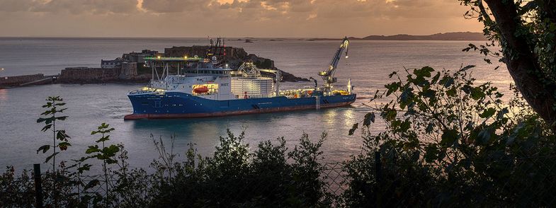 Near shore installation of the HV cable between Guernser and Jersey.